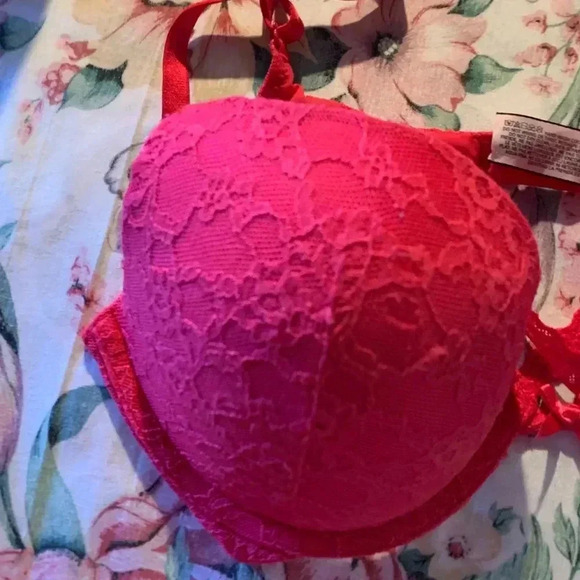 Victoria Secret Women’s  Red Bra Size 34 C - Picture 2 of 11